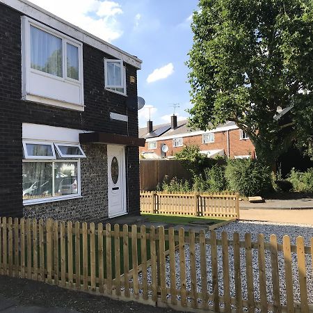 4 Bed House Next To Basildon Town Centre Βίλα Εξωτερικό φωτογραφία